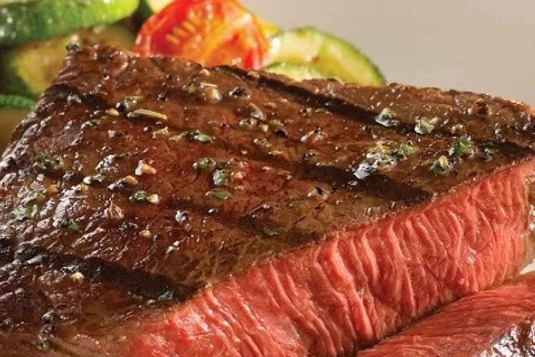 Cara Membuat Steak Daging Ala Restoran, Empuk dan Juicy