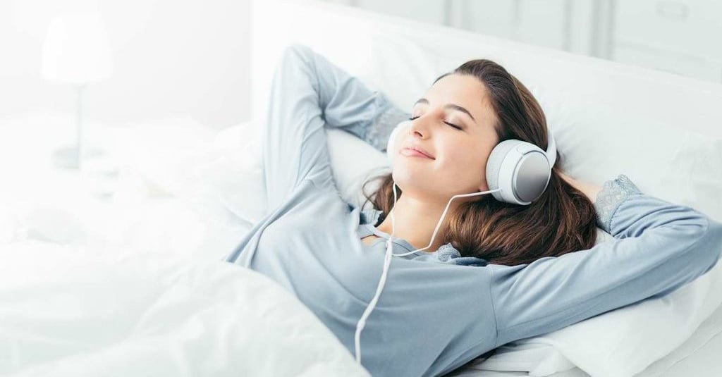 Mendengar Musik di Spotify sebelum tidur